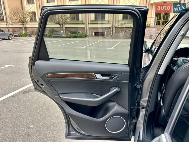 Серый Ауди Ку 5, объемом двигателя 1.98 л и пробегом 173 тыс. км за 16999 $, фото 29 на Automoto.ua