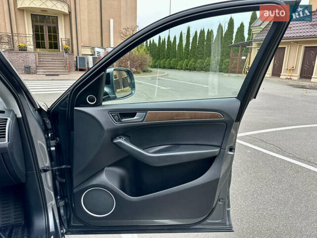 Серый Ауди Ку 5, объемом двигателя 1.98 л и пробегом 173 тыс. км за 16999 $, фото 30 на Automoto.ua