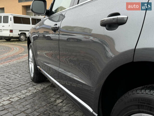 Сірий Ауді Ку 5, об'ємом двигуна 2 л та пробігом 206 тис. км за 15500 $, фото 3 на Automoto.ua