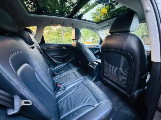 Сірий Ауді Ку 5, об'ємом двигуна 2 л та пробігом 77 тис. км за 3400 $, фото 9 на Automoto.ua