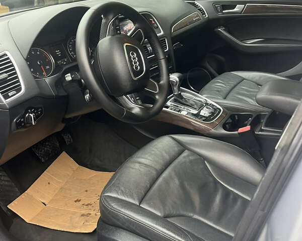 Серый Ауди Ку 5, объемом двигателя 0 л и пробегом 151 тыс. км за 13500 $, фото 6 на Automoto.ua