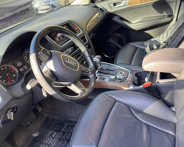 Сірий Ауді Ку 5, об'ємом двигуна 1.98 л та пробігом 238 тис. км за 18200 $, фото 3 на Automoto.ua