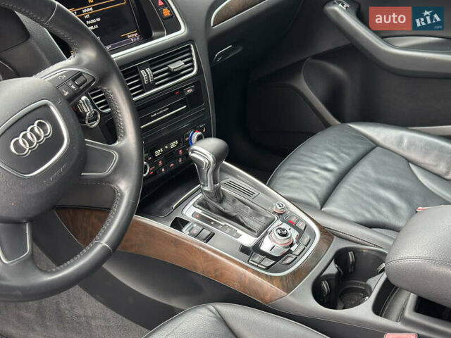 Серый Ауди Ку 5, объемом двигателя 2 л и пробегом 188 тыс. км за 15900 $, фото 34 на Automoto.ua
