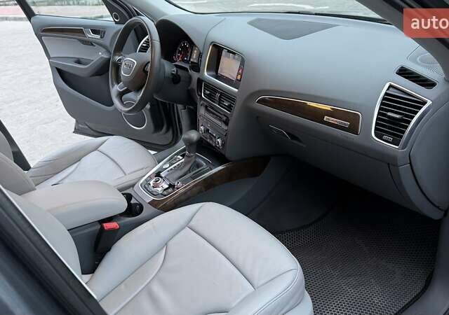 Серый Ауди Ку 5, объемом двигателя 1.98 л и пробегом 82 тыс. км за 18299 $, фото 35 на Automoto.ua