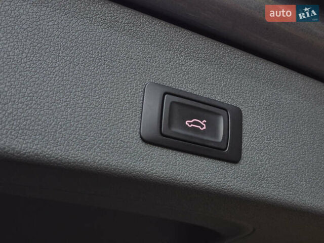 Ауди Ку 5 2016 в Львове на Automoto.ua Серый Ауди Ку 5, объемом двигателя 2 л и пробегом 132 тыс. км за 18000 $, фото 9 на Automoto.ua