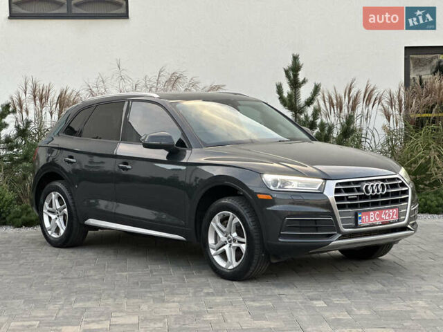 Серый Ауди Ку 5, объемом двигателя 1.98 л и пробегом 147 тыс. км за 20200 $, фото 3 на Automoto.ua