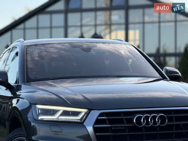 Серый Ауди Ку 5, объемом двигателя 1.97 л и пробегом 235 тыс. км за 32600 $, фото 28 на Automoto.ua