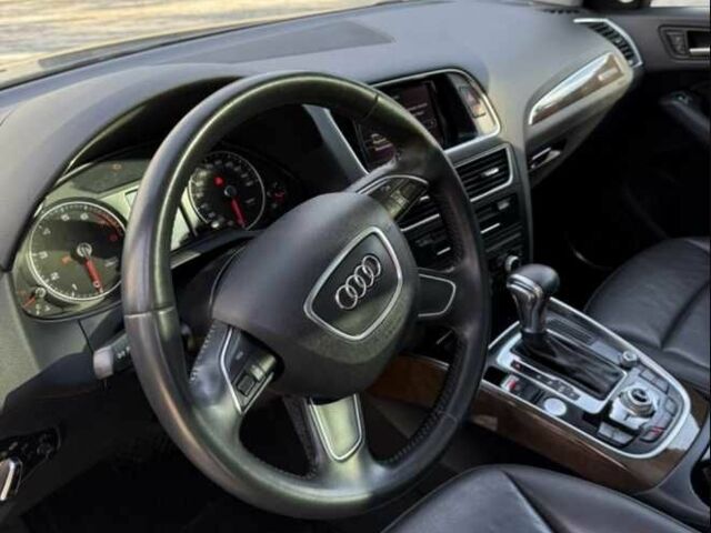Серый Ауди Ку 5, объемом двигателя 2 л и пробегом 180 тыс. км за 17800 $, фото 6 на Automoto.ua