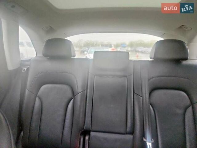 Серый Ауди Ку 5, объемом двигателя 2 л и пробегом 113 тыс. км за 2600 $, фото 9 на Automoto.ua