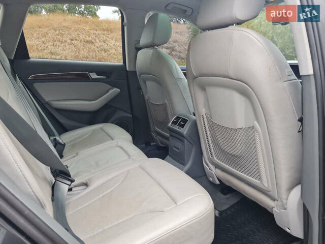 Сірий Ауді Ку 5, об'ємом двигуна 3 л та пробігом 162 тис. км за 17500 $, фото 14 на Automoto.ua