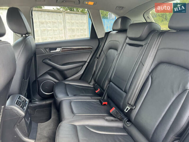 Серый Ауди Ку 5, объемом двигателя 1.98 л и пробегом 125 тыс. км за 18550 $, фото 21 на Automoto.ua