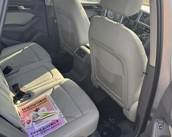 Серый Ауди Ку 5, объемом двигателя 2 л и пробегом 125 тыс. км за 18900 $, фото 4 на Automoto.ua