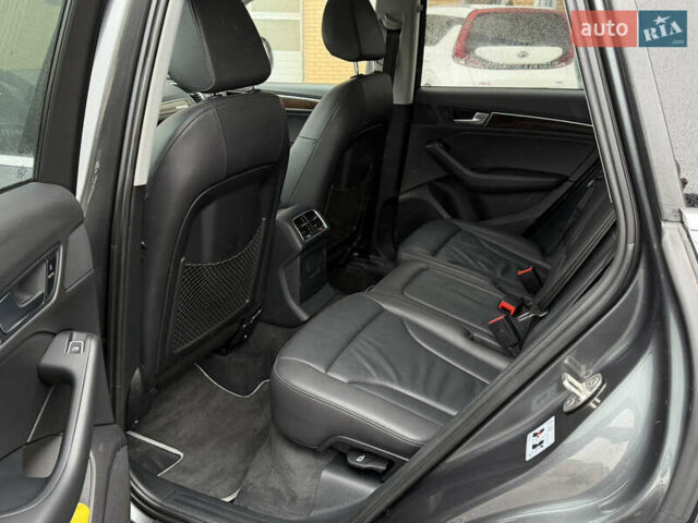 Сірий Ауді Ку 5, об'ємом двигуна 2 л та пробігом 206 тис. км за 15500 $, фото 18 на Automoto.ua