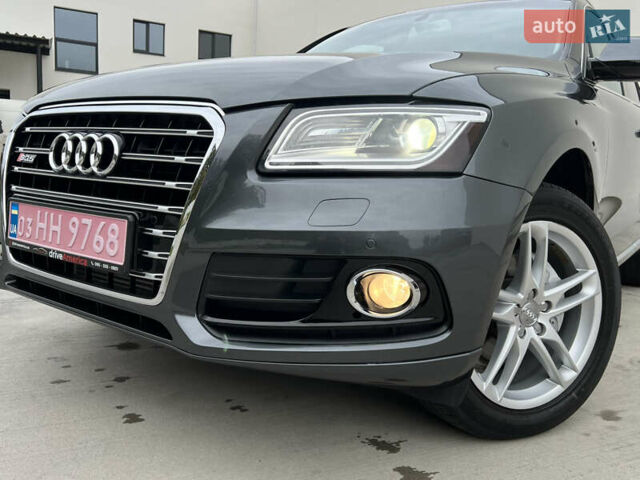 Серый Ауди Ку 5, объемом двигателя 2 л и пробегом 213 тыс. км за 15500 $, фото 200 на Automoto.ua