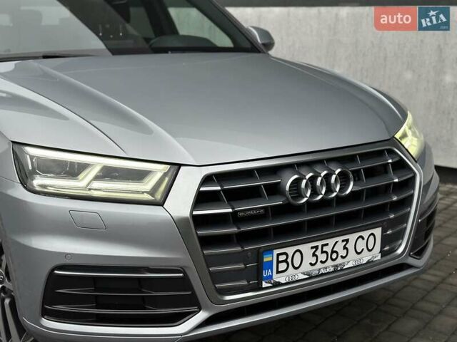 Серый Ауди Ку 5, объемом двигателя 1.97 л и пробегом 165 тыс. км за 34500 $, фото 5 на Automoto.ua