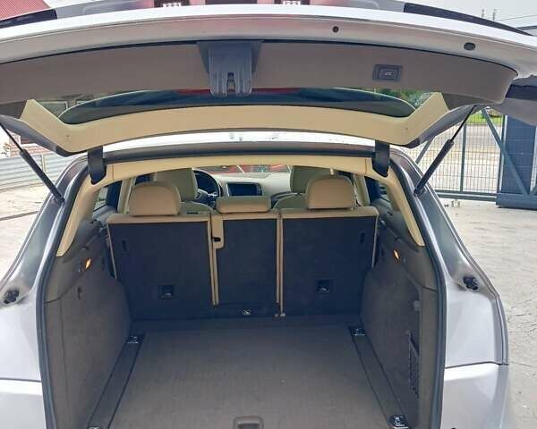 Сірий Ауді Ку 5, об'ємом двигуна 2 л та пробігом 287 тис. км за 14000 $, фото 19 на Automoto.ua