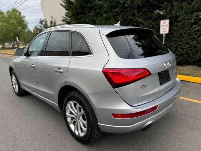 Сірий Ауді Ку 5, об'ємом двигуна 2 л та пробігом 71 тис. км за 5000 $, фото 2 на Automoto.ua