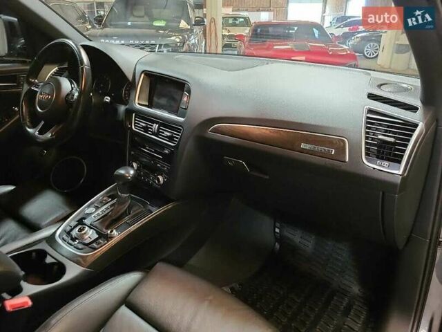 Серый Ауди Ку 5, объемом двигателя 1.98 л и пробегом 113 тыс. км за 3000 $, фото 24 на Automoto.ua