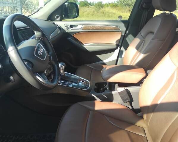 Сірий Ауді Ку 5, об'ємом двигуна 1.98 л та пробігом 132 тис. км за 22500 $, фото 4 на Automoto.ua