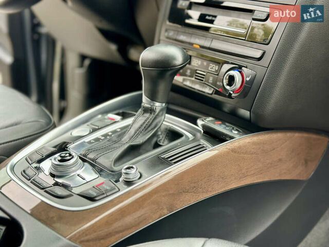 Серый Ауди Ку 5, объемом двигателя 1.98 л и пробегом 173 тыс. км за 16999 $, фото 40 на Automoto.ua