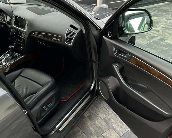 Сірий Ауді Ку 5, об'ємом двигуна 1.98 л та пробігом 81 тис. км за 18000 $, фото 11 на Automoto.ua