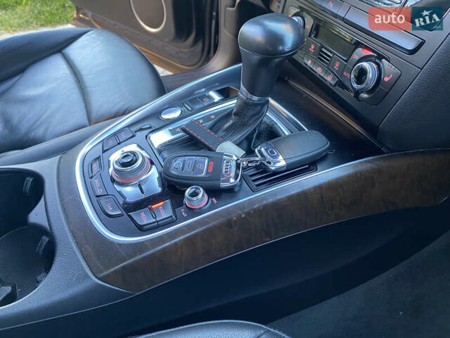 Серый Ауди Ку 5, объемом двигателя 2 л и пробегом 165 тыс. км за 15900 $, фото 44 на Automoto.ua