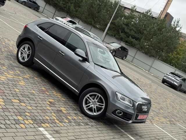 Сірий Ауді Ку 5, об'ємом двигуна 2 л та пробігом 139 тис. км за 16999 $, фото 12 на Automoto.ua