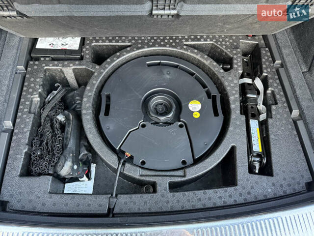 Серый Ауди Ку 5, объемом двигателя 1.97 л и пробегом 235 тыс. км за 32600 $, фото 84 на Automoto.ua