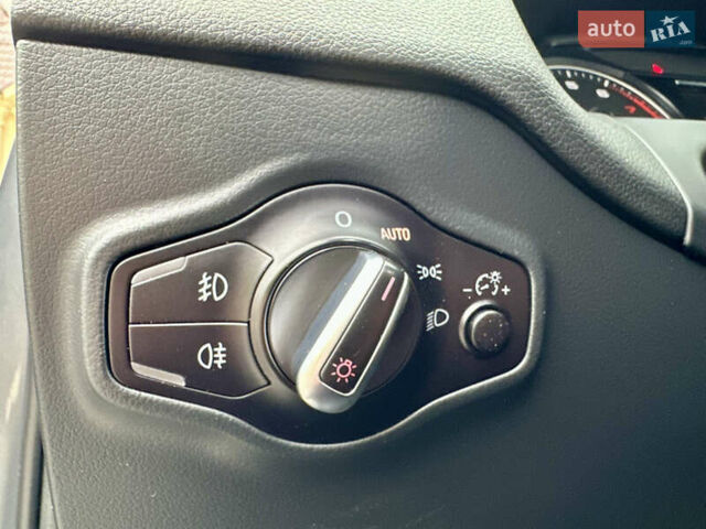 Серый Ауди Ку 5, объемом двигателя 1.98 л и пробегом 173 тыс. км за 16999 $, фото 58 на Automoto.ua