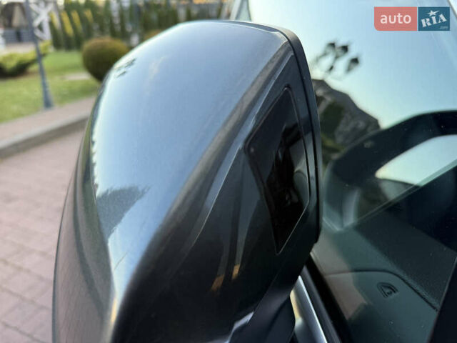 Серый Ауди Ку 5, объемом двигателя 1.97 л и пробегом 235 тыс. км за 32600 $, фото 38 на Automoto.ua