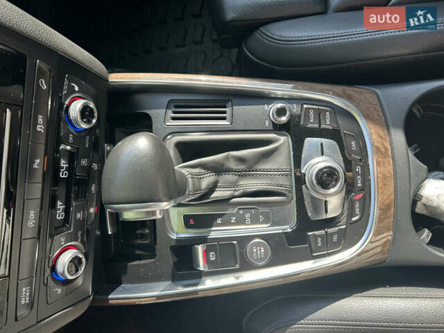 Серый Ауди Ку 5, объемом двигателя 3 л и пробегом 225 тыс. км за 17950 $, фото 18 на Automoto.ua