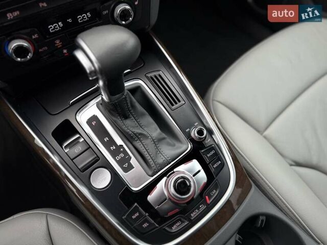 Серый Ауди Ку 5, объемом двигателя 1.98 л и пробегом 183 тыс. км за 16900 $, фото 56 на Automoto.ua