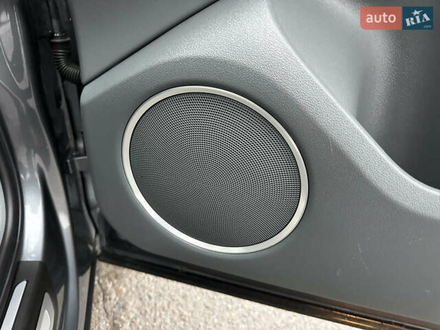 Серый Ауди Ку 5, объемом двигателя 2 л и пробегом 168 тыс. км за 15900 $, фото 75 на Automoto.ua