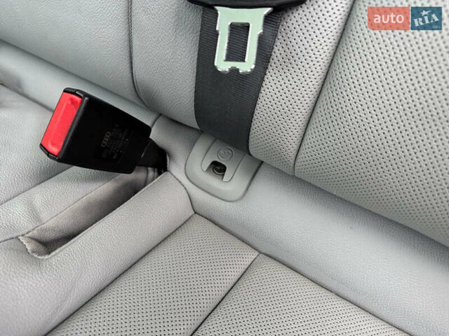 Серый Ауди Ку 5, объемом двигателя 3 л и пробегом 93 тыс. км за 17500 $, фото 56 на Automoto.ua