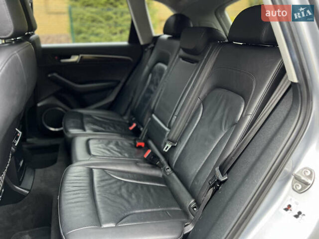 Сірий Ауді Ку 5, об'ємом двигуна 2 л та пробігом 151 тис. км за 14699 $, фото 60 на Automoto.ua