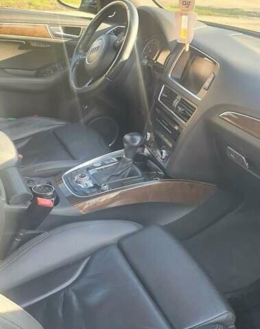 Серый Ауди Ку 5, объемом двигателя 2 л и пробегом 191 тыс. км за 15900 $, фото 4 на Automoto.ua