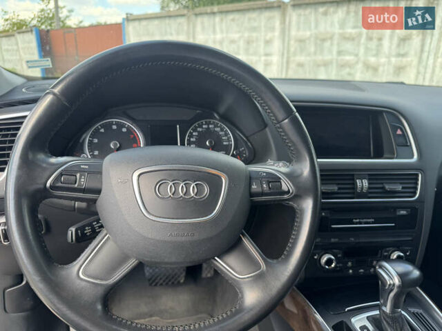 Серый Ауди Ку 5, объемом двигателя 1.98 л и пробегом 125 тыс. км за 18550 $, фото 13 на Automoto.ua