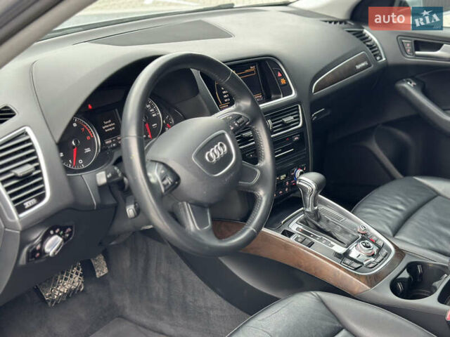 Серый Ауди Ку 5, объемом двигателя 2 л и пробегом 188 тыс. км за 15900 $, фото 26 на Automoto.ua