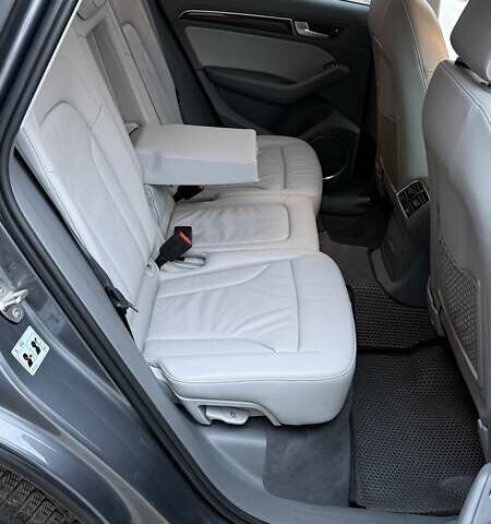 Серый Ауди Ку 5, объемом двигателя 1.98 л и пробегом 82 тыс. км за 18299 $, фото 32 на Automoto.ua