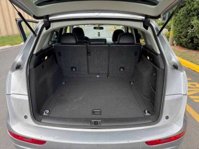 Сірий Ауді Ку 5, об'ємом двигуна 2 л та пробігом 71 тис. км за 5000 $, фото 20 на Automoto.ua