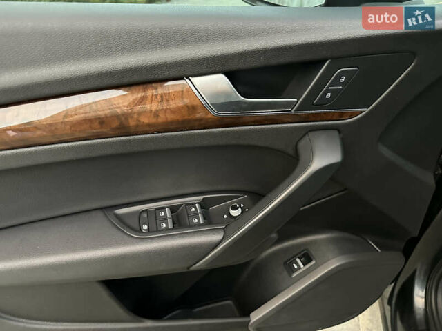 Серый Ауди Ку 5, объемом двигателя 1.98 л и пробегом 147 тыс. км за 20200 $, фото 13 на Automoto.ua