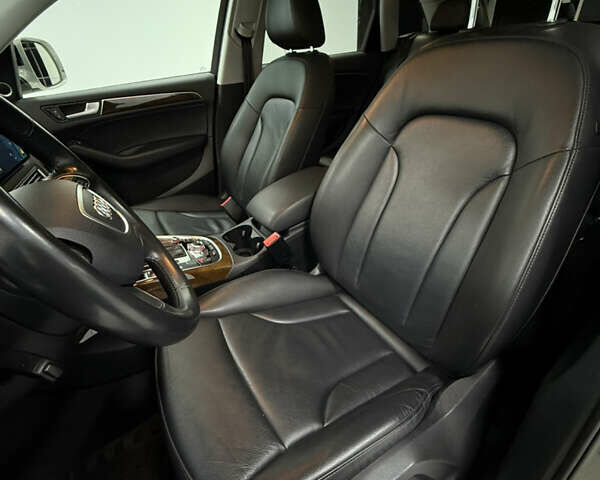 Серый Ауди Ку 5, объемом двигателя 1.98 л и пробегом 265 тыс. км за 15800 $, фото 20 на Automoto.ua