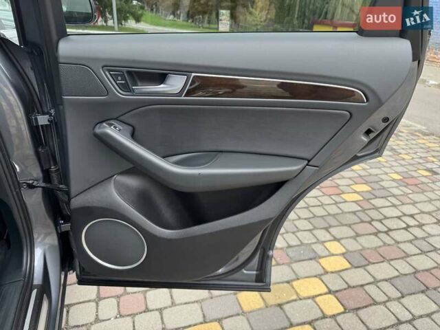 Сірий Ауді Ку 5, об'ємом двигуна 2 л та пробігом 139 тис. км за 16999 $, фото 46 на Automoto.ua