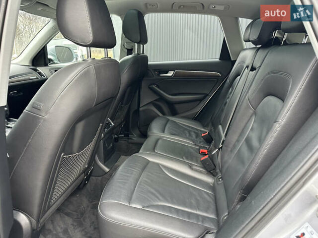 Серый Ауди Ку 5, объемом двигателя 2 л и пробегом 188 тыс. км за 15900 $, фото 47 на Automoto.ua