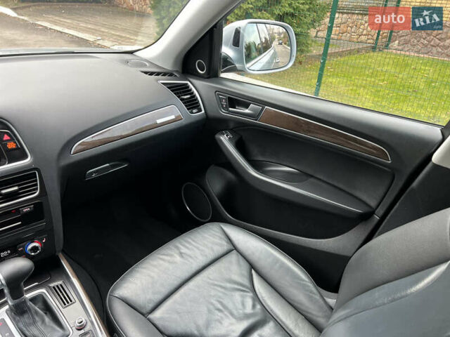 Сірий Ауді Ку 5, об'ємом двигуна 2 л та пробігом 151 тис. км за 14699 $, фото 53 на Automoto.ua