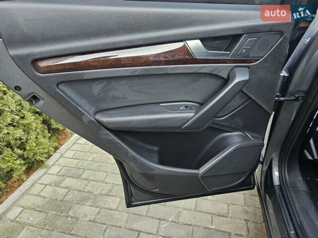 Серый Ауди Ку 5, объемом двигателя 1.98 л и пробегом 125 тыс. км за 21999 $, фото 41 на Automoto.ua