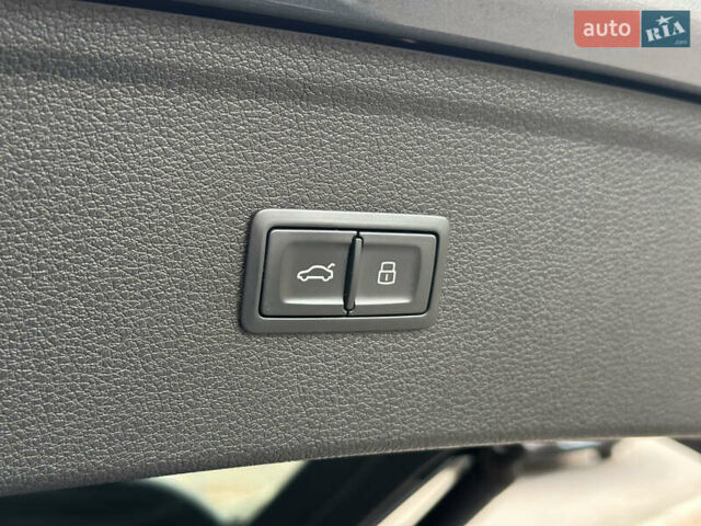 Сірий Ауді Ку 5, об'ємом двигуна 2 л та пробігом 99 тис. км за 27300 $, фото 34 на Automoto.ua