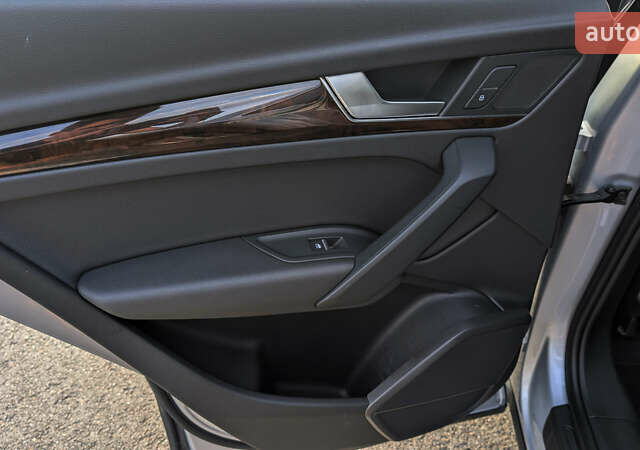 Серый Ауди Ку 5, объемом двигателя 1.98 л и пробегом 100 тыс. км за 23690 $, фото 64 на Automoto.ua