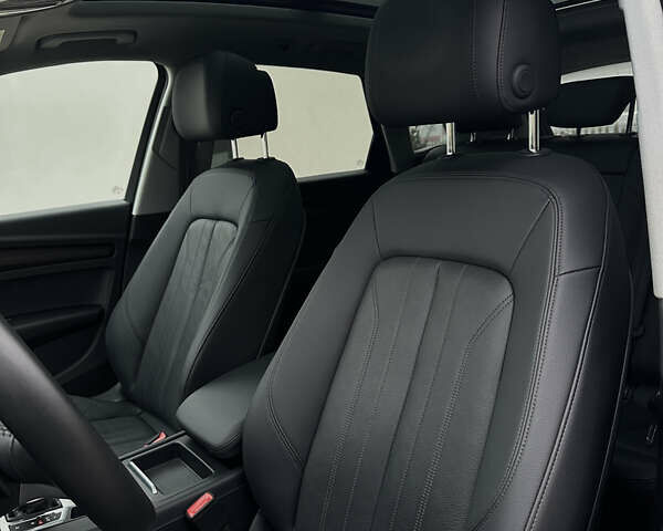 Сірий Ауді Ку 5, об'ємом двигуна 1.98 л та пробігом 124 тис. км за 24000 $, фото 18 на Automoto.ua