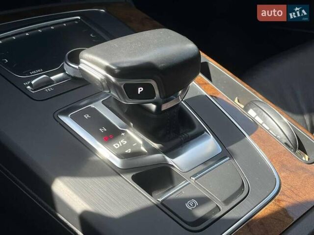 Серый Ауди Ку 5, объемом двигателя 2 л и пробегом 198 тыс. км за 23540 $, фото 19 на Automoto.ua